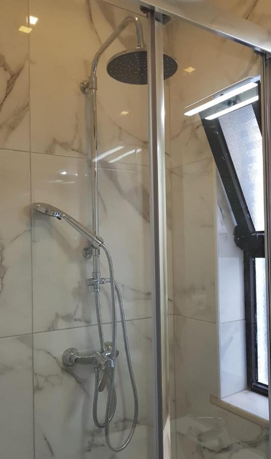 Jade 20.20 Apartment Lagos Ngoại thất bức ảnh